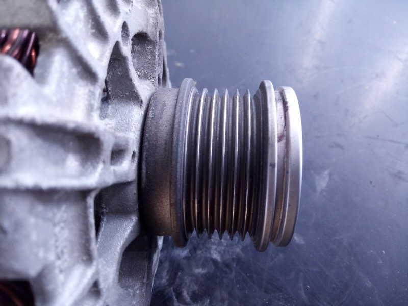 Recambio de alternador para audi a3 cabrio (8ve) design edition referencia OEM IAM 04L903021D 118060966 P3-A5-27-2