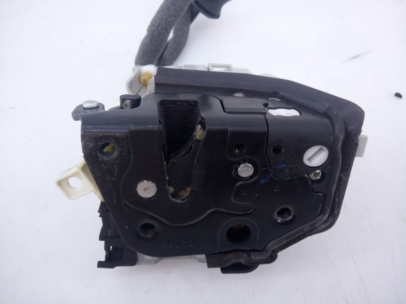 Recambio de cerradura puerta delantera derecha para audi a4 berlina (8w2) sport edition referencia OEM IAM 8X1837016B  E1-B6-44-