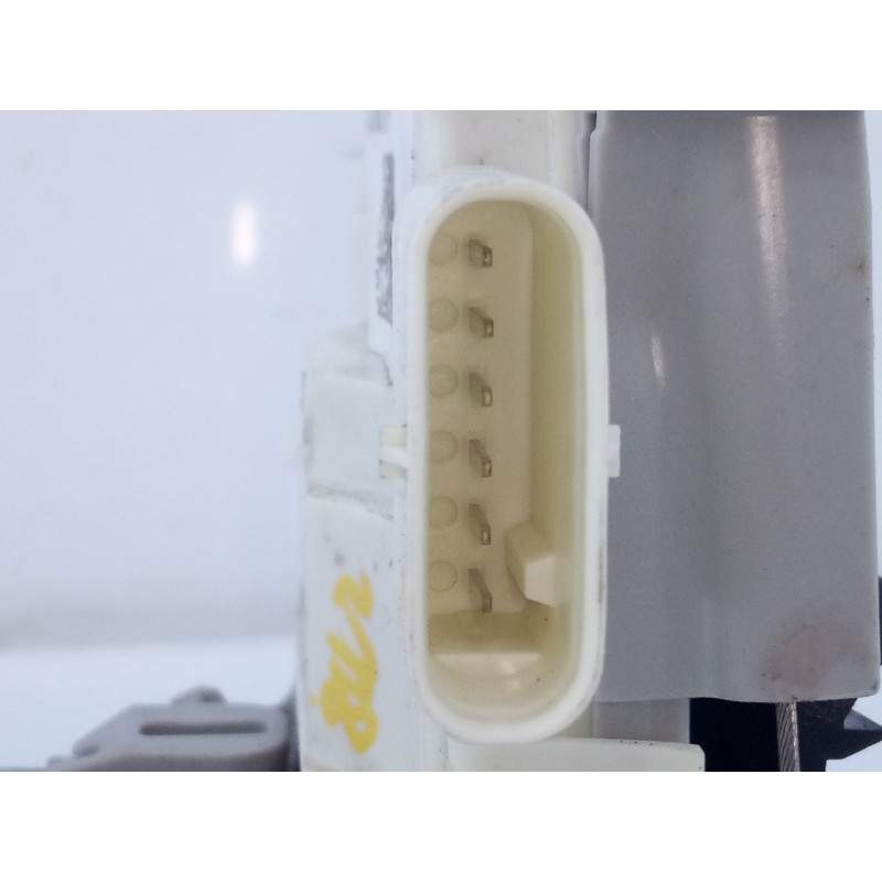 Recambio de cerradura puerta delantera derecha para audi a4 berlina (8w2) sport edition referencia OEM IAM 8X1837016B  E1-B6-44-