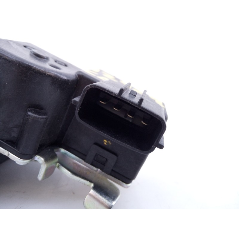 Recambio de cerradura maletero / porton para kia carens ( ) concep referencia OEM IAM   E2-B5-61-1