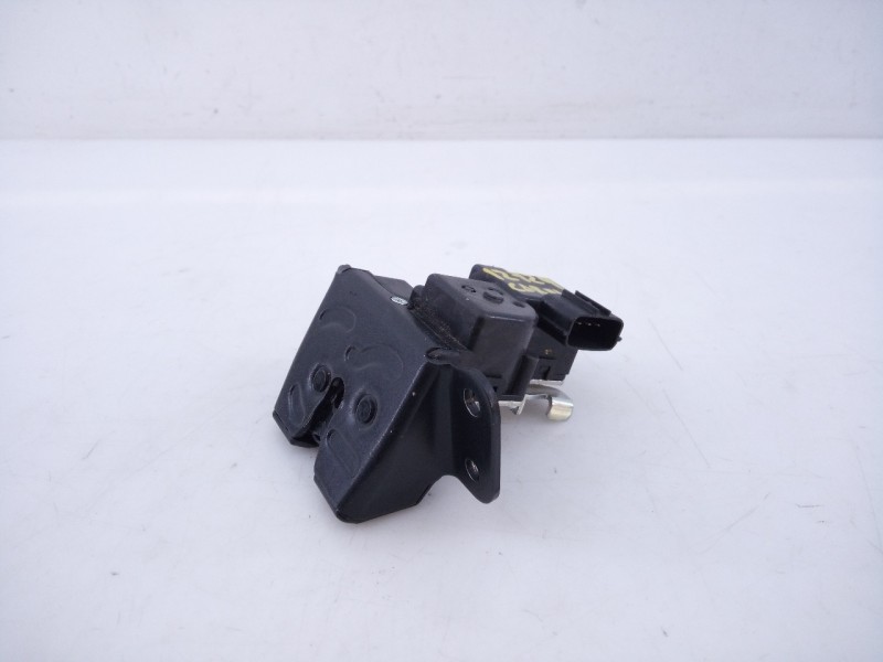 Recambio de cerradura maletero / porton para kia carens ( ) concep referencia OEM IAM   E2-B5-61-1