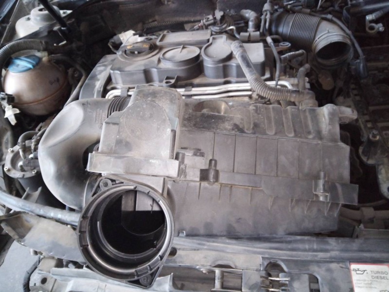 Recambio de filtro aire para audi a3 sportback (8p) 2.0 tdi ambiente (125kw) referencia OEM IAM   