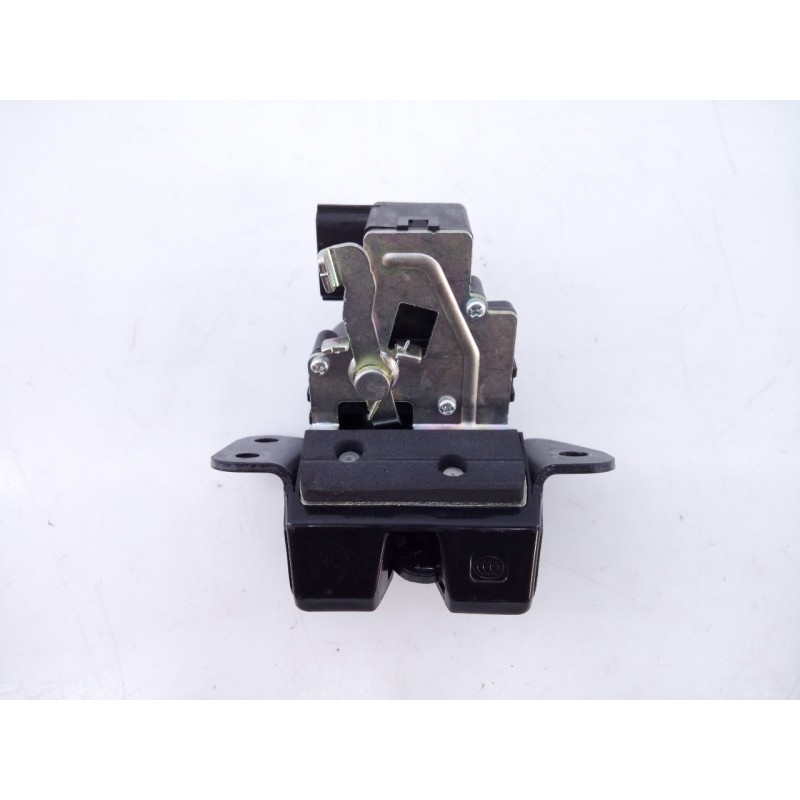 Recambio de cerradura maletero / porton para kia carens ( ) concep referencia OEM IAM   E2-B5-61-1