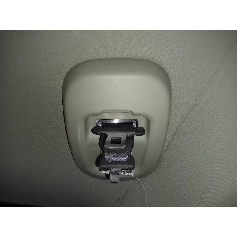 Recambio de cinturon seguridad trasero central para kia carens ( ) concep referencia OEM IAM   