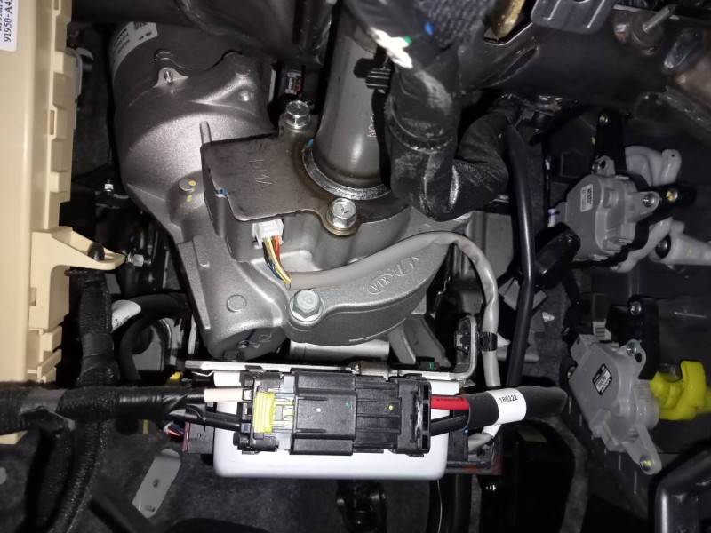 Recambio de columna direccion para kia carens ( ) concep referencia OEM IAM 56340A4100  