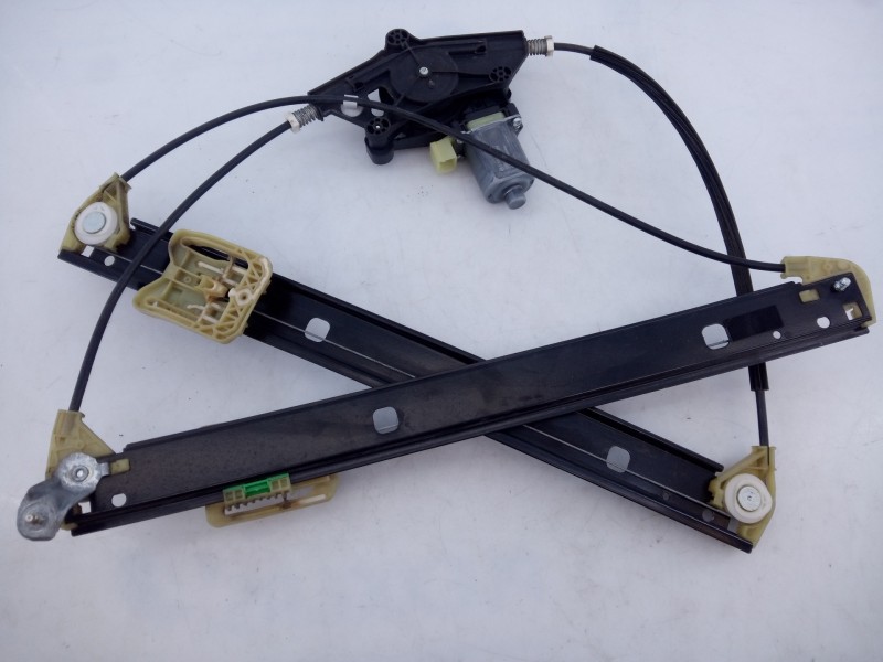 Recambio de elevalunas delantero izquierdo para audi a4 berlina (8w2) sport edition referencia OEM IAM 8W0837481 0130822705 E1-B