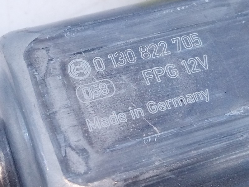 Recambio de elevalunas delantero izquierdo para audi a4 berlina (8w2) sport edition referencia OEM IAM 8W0837481 0130822705 E1-B