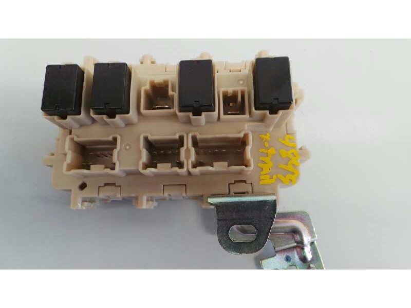Recambio de caja reles / fusibles para nissan x-trail (t32) acenta 4x4 referencia OEM IAM 4CL0BC12555J14  E2-A4-60-2