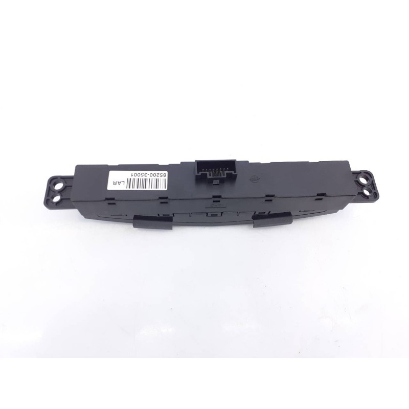 Recambio de warning para ssangyong tivoli premium 4x2 referencia OEM IAM 8520035001  E3-A3-8-4