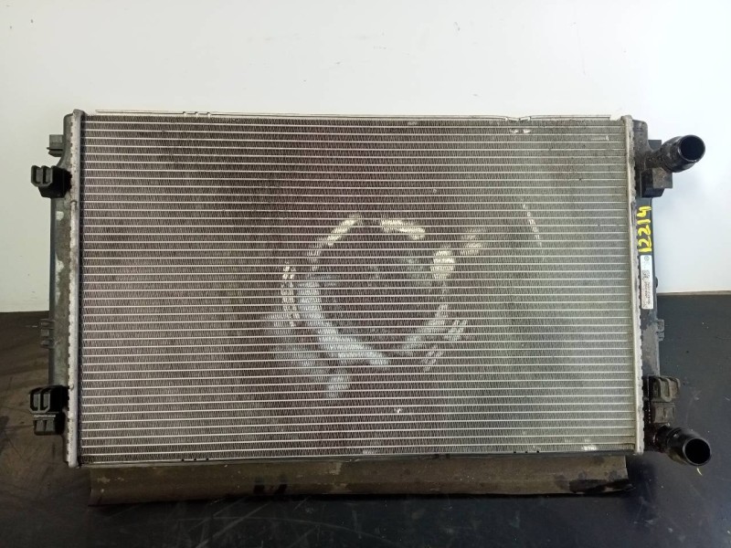 Recambio de radiador agua para audi a3 cabrio (8ve) design edition referencia OEM IAM 5Q0121251GD  P2-A6-12