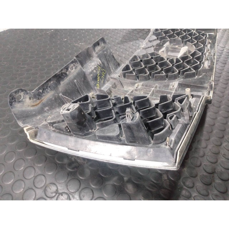 Recambio de rejilla delantera para nissan pathfinder (r51) 2.5 dci se referencia OEM IAM 2310EBXXX NSR2311 P2-A2-39