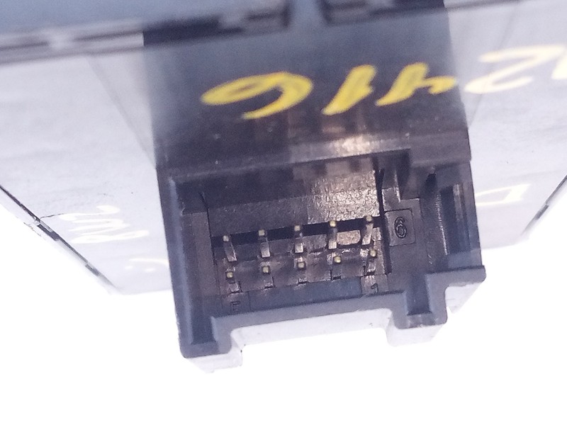 Recambio de mando elevalunas delantero izquierdo para audi a4 berlina (8w2) sport edition referencia OEM IAM 8W0959851E  E2-A1-5