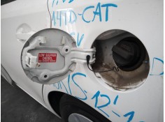 Recambio de tapa exterior combustible para toyota auris active referencia OEM IAM    2
