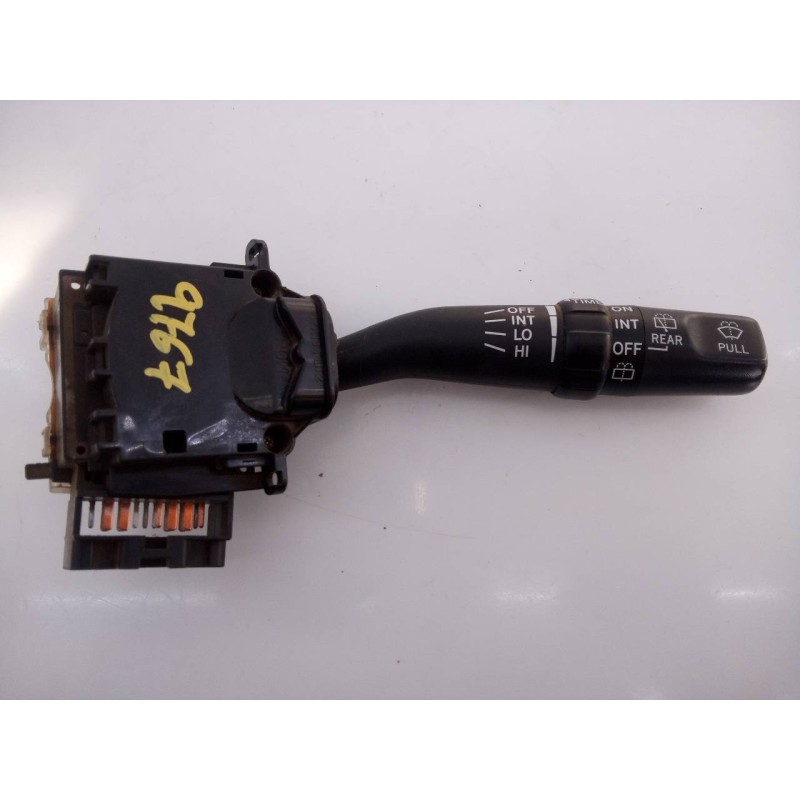 Recambio de mando limpia para toyota land cruiser (j12) 3.0 d4-d vx referencia OEM IAM   E3-B2-13-1
