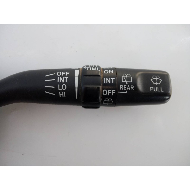 Recambio de mando limpia para toyota land cruiser (j12) 3.0 d4-d vx referencia OEM IAM   E3-B2-13-1