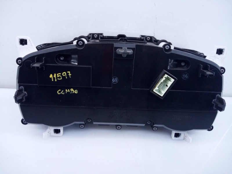 Recambio de cuadro instrumentos para opel combo life edition referencia OEM IAM 9831102480  E3-A4-21-2