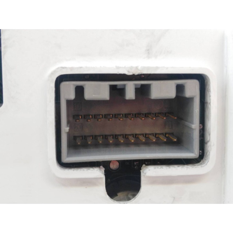 Recambio de cuadro instrumentos para ssangyong rexton rx 270 full referencia OEM IAM 8022002B01 11000923510S E3-A3-19-3