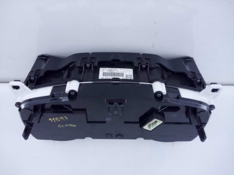 Recambio de cuadro instrumentos para opel combo life edition referencia OEM IAM 9831102480  E3-A4-21-2