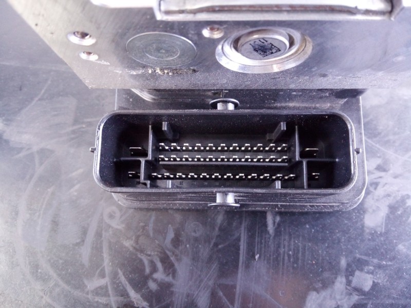 Recambio de abs para mitsubishi outlander (gf0) motion 2wd referencia OEM IAM 4670B231  P3-B8-28-4