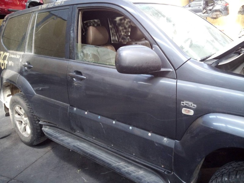 Recambio de puerta delantera derecha para toyota land cruiser (j12) 3.0 d4-d vx referencia OEM IAM   