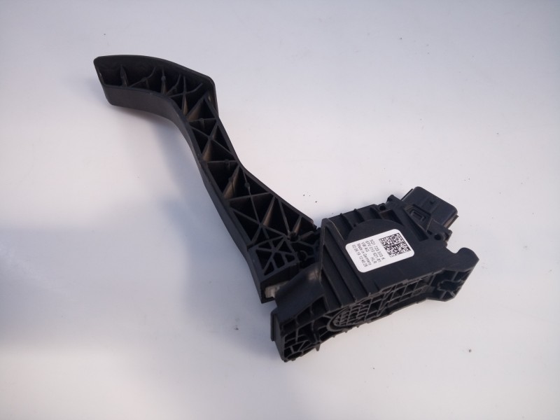Recambio de pedal acelerador para volkswagen golf vii lim. (bq1) edition referencia OEM IAM 5Q1723503K 6PV01062181 E2-A1-17-7
