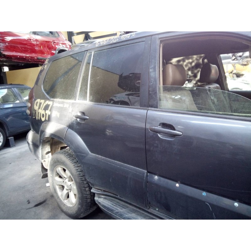 Recambio de puerta trasera derecha para toyota land cruiser (j12) 3.0 d4-d vx referencia OEM IAM   