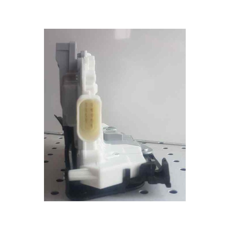 Recambio de cerradura puerta delantera izquierda para universal cerradura delantera izquierda vw-seat-skoda referencia OEM IAM 1