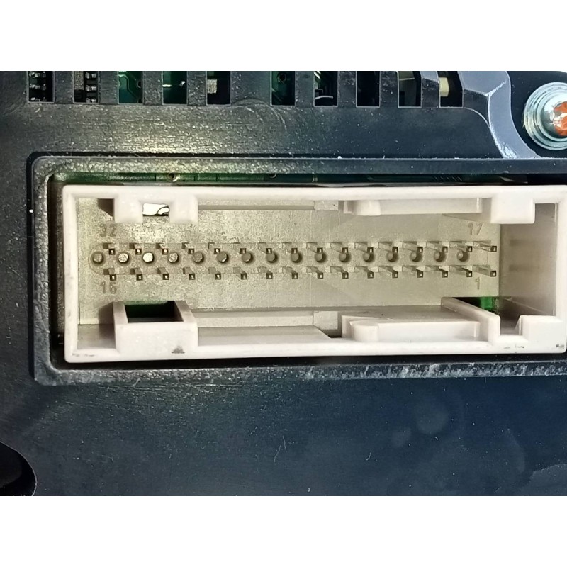 Recambio de cuadro instrumentos para audi a4 ber. (b8) básico referencia OEM IAM 8K0920900C  E2-A1-37-7