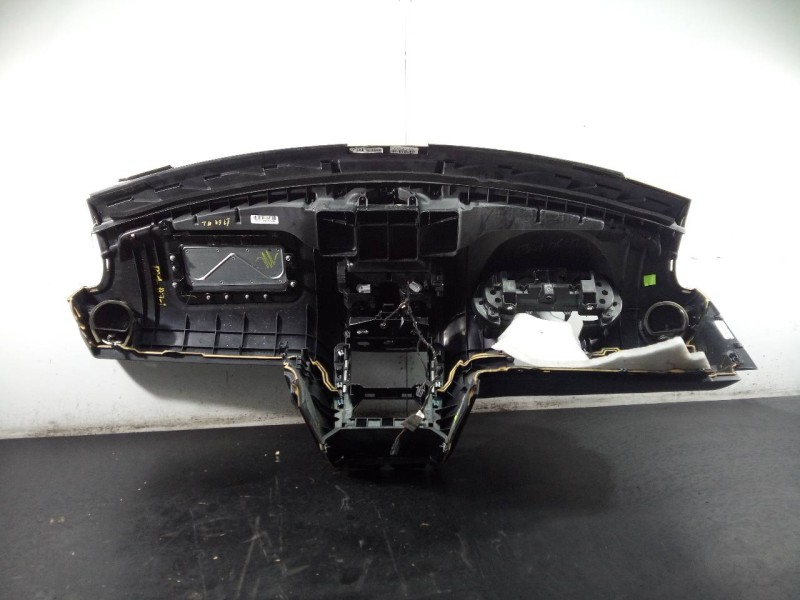 Recambio de salpicadero para mercedes-benz clase m (w164) 320 / 350 cdi (164.122) referencia OEM IAM   P2-A1-25