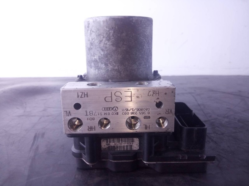 Recambio de abs para audi a4 ber. (b8) básico referencia OEM IAM 8K0614517BT 0265236092 P3-B8-24-4