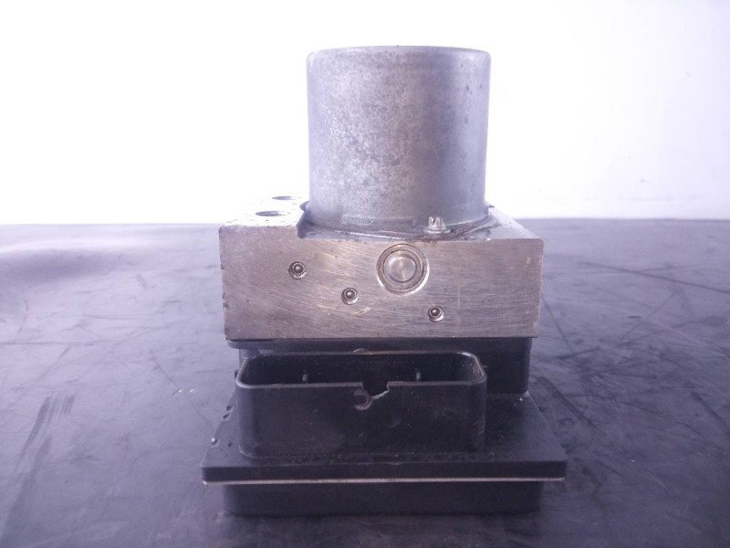 Recambio de abs para audi a4 ber. (b8) básico referencia OEM IAM 8K0614517BT 0265236092 P3-B8-24-4