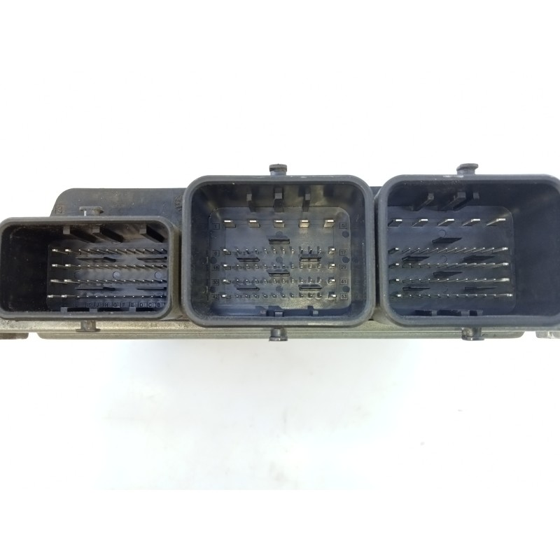 Recambio de centralita motor uce para citroën c4 grand picasso attraction referencia OEM IAM 9811651980 180123009B E3-B2-25-2