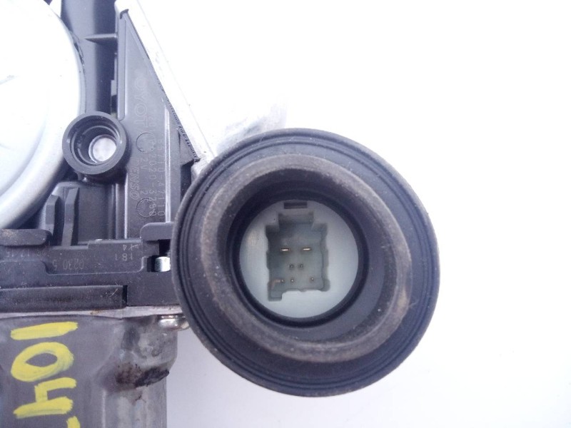 Recambio de elevalunas trasero derecho para toyota prius (nhw30) advance referencia OEM IAM   E2-B4-49-2