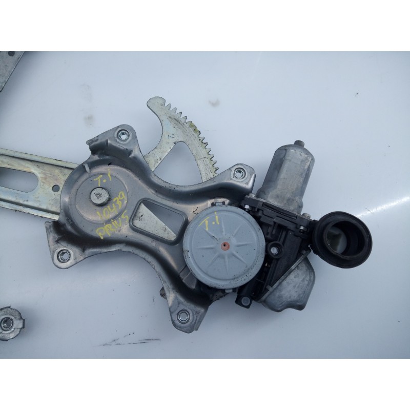 Recambio de elevalunas trasero izquierdo para toyota prius (nhw30) advance referencia OEM IAM 8572047130 0620203340 E2-B4-27-1