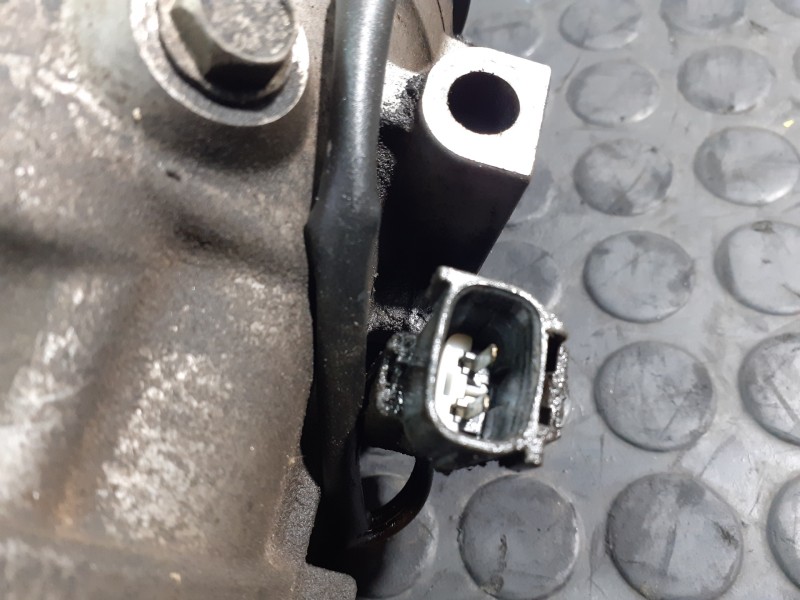 Recambio de compresor aire acondicionado para fiat linea (110) emotion referencia OEM IAM 51803075 1461F P3-B2-19-3