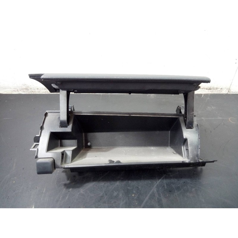 Recambio de guantera para toyota prius (nhw30) advance referencia OEM IAM 5551147041 5545247051 P2-A2-4