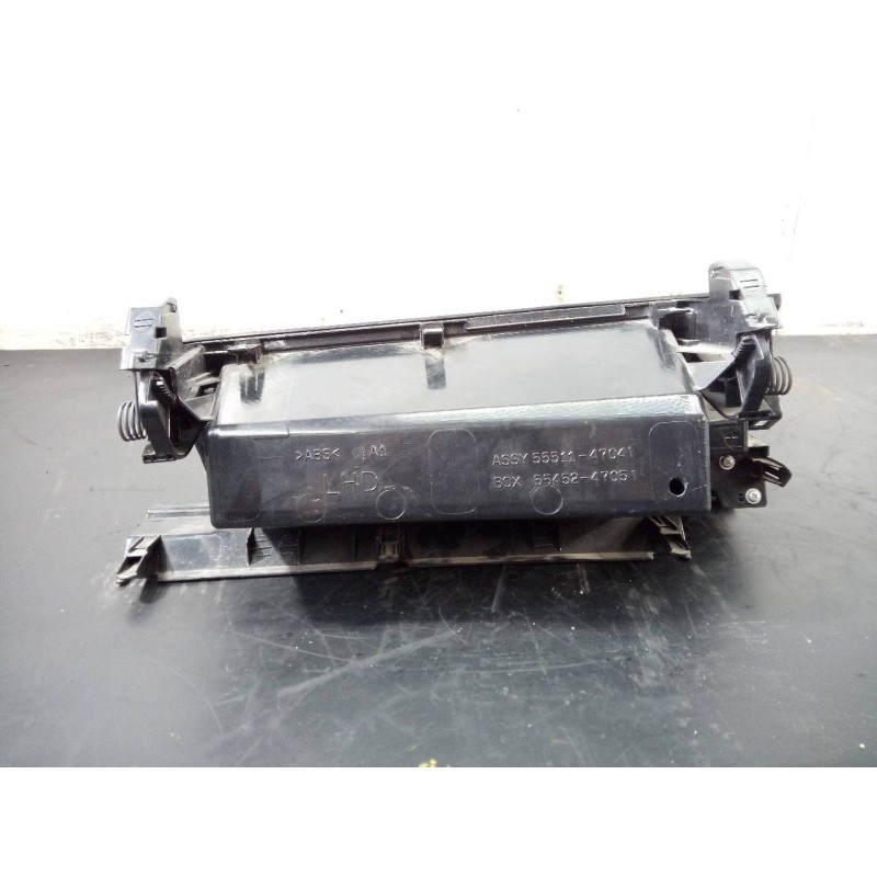 Recambio de guantera para toyota prius (nhw30) advance referencia OEM IAM 5551147041 5545247051 P2-A2-4