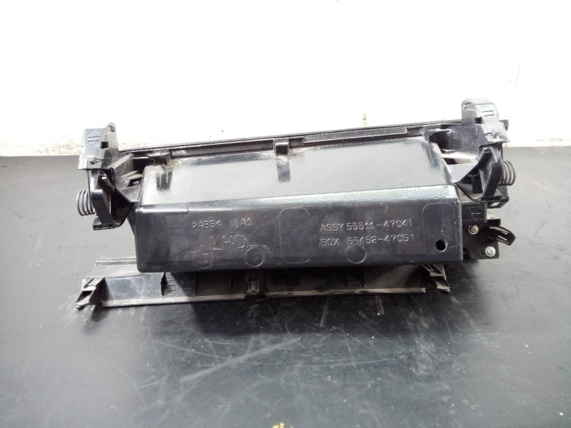 Recambio de guantera para toyota prius (nhw30) advance referencia OEM IAM 5551147041 5545247051 P2-A2-4