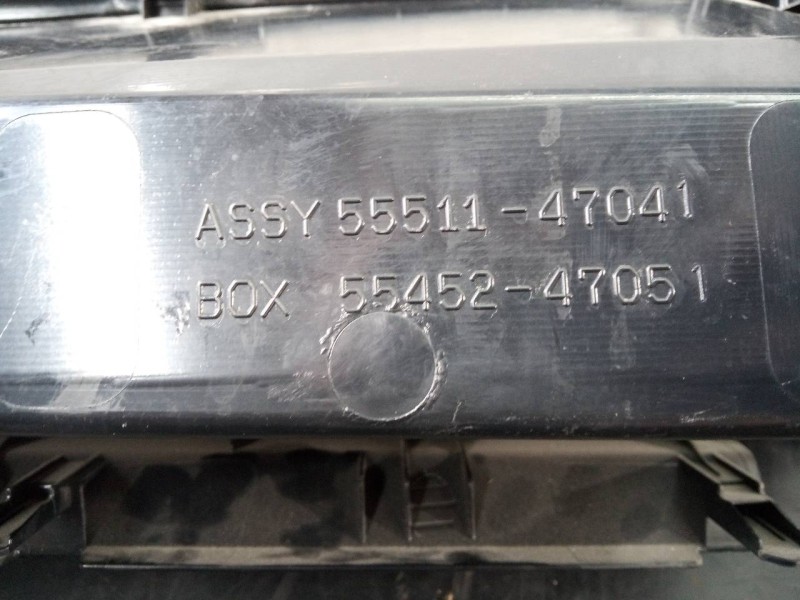 Recambio de guantera para toyota prius (nhw30) advance referencia OEM IAM 5551147041 5545247051 P2-A2-4