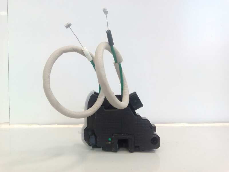 Recambio de cerradura puerta delantera izquierda para ssangyong tivoli premium 4x4 referencia OEM IAM 7121035020  E1-B3-4-2