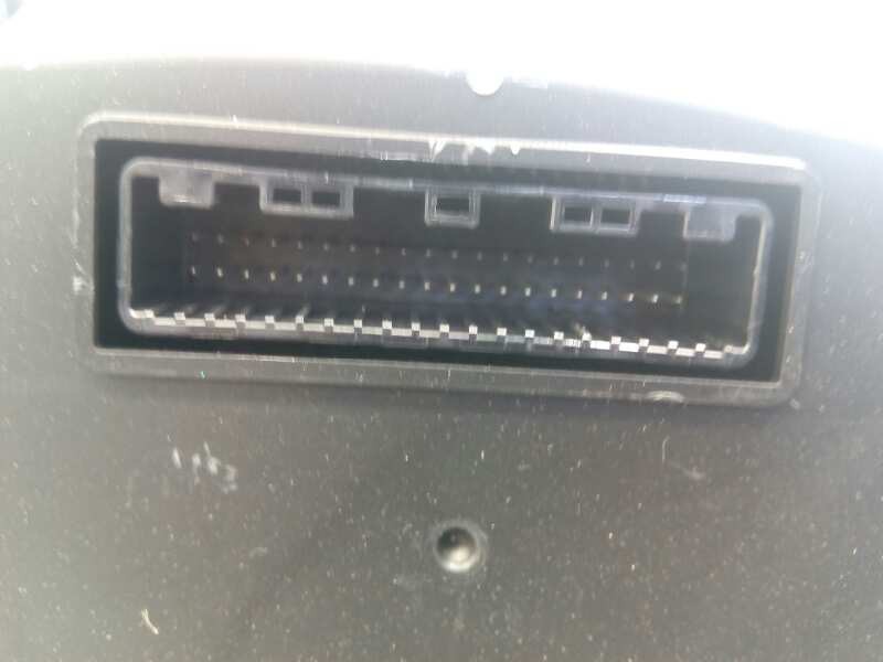 Recambio de cuadro instrumentos para ssangyong tivoli premium 4x4 referencia OEM IAM 8021035090 160125 E1-B3-3-2