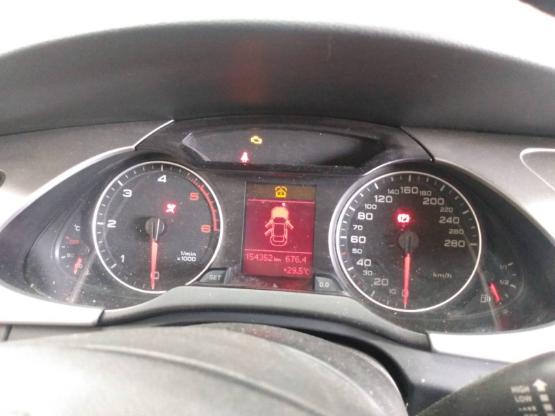 Recambio de cuadro instrumentos para audi a4 ber. (b8) básico referencia OEM IAM 8K0920900C  E2-A1-23-1