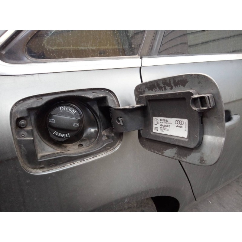 Recambio de tapa exterior combustible para audi a4 ber. (b8) básico referencia OEM IAM   