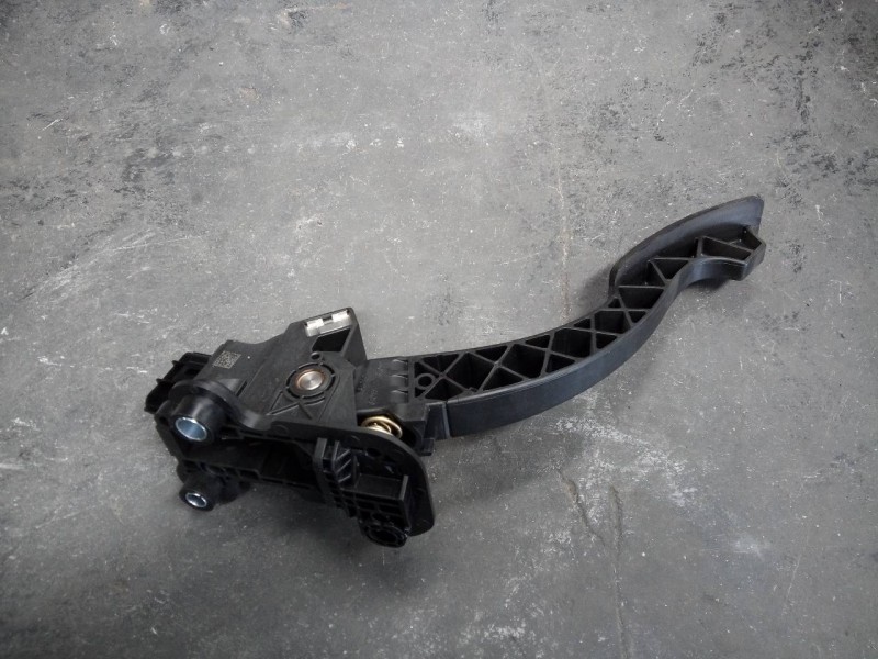 Recambio de pedal acelerador para mitsubishi outlander (gf0) motion 2wd referencia OEM IAM 1600A116 14224311082 