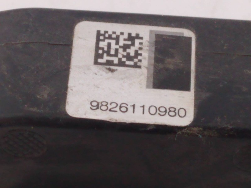 Recambio de cerradura puerta trasera derecha para peugeot 308 active referencia OEM IAM 9826110980  E1-A4-47-1