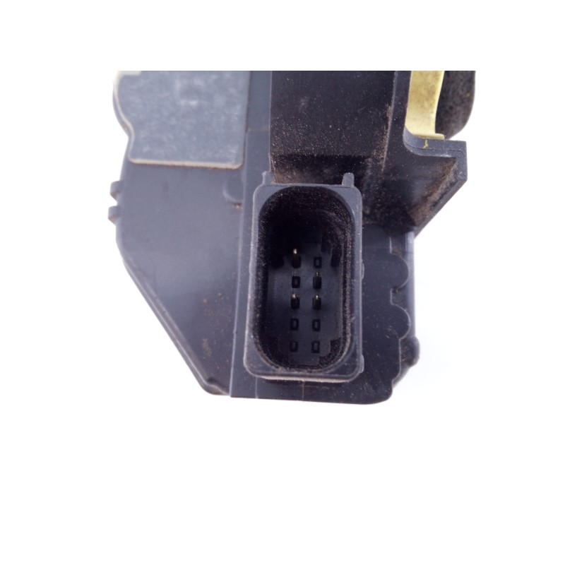 Recambio de cerradura puerta trasera izquierda para chevrolet orlando lt+ referencia OEM IAM 13579557 3027090 E2-B6-50-2
