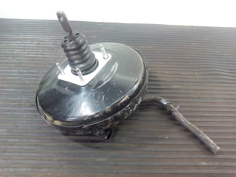 Recambio de servofreno para ssangyong tivoli premium 4x4 referencia OEM IAM KLHA0566 KLHA0566 P3-B9-33-2