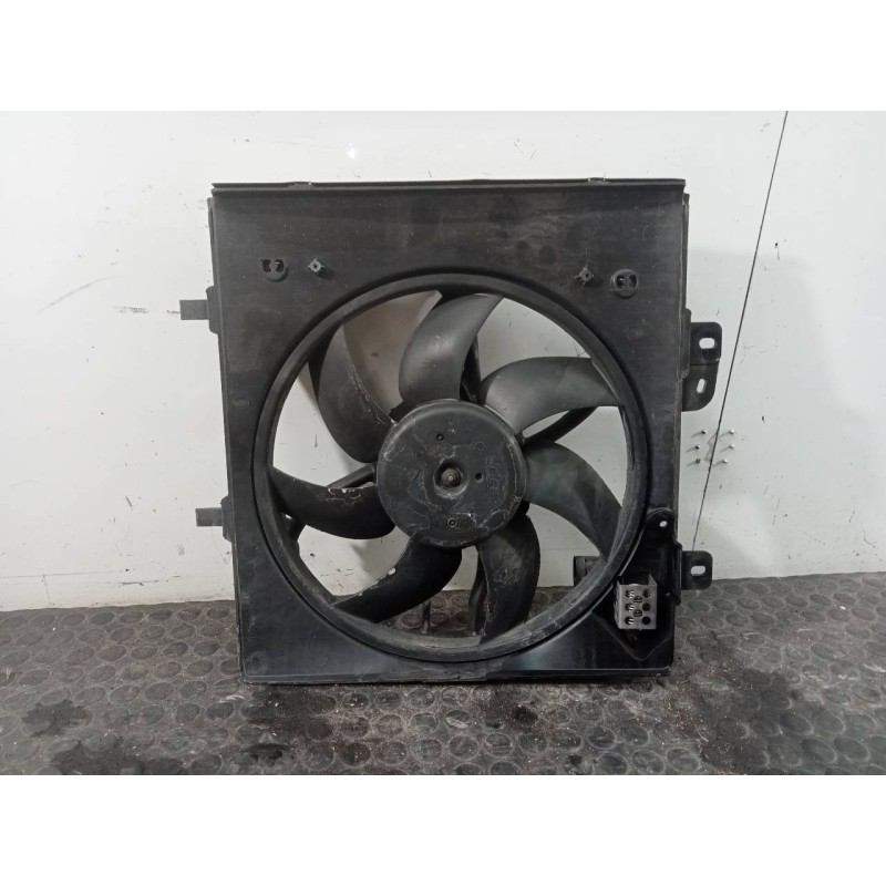 Recambio de electroventilador para citroën c-elysée exclusive referencia OEM IAM 9812028580 FS2056M159983 P2-B9-7