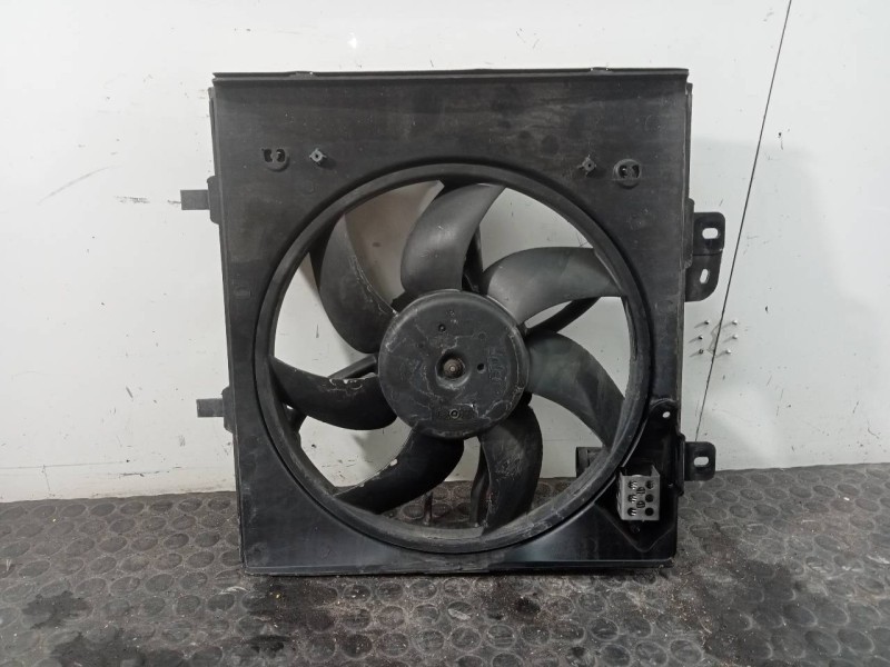 Recambio de electroventilador para citroën c-elysée exclusive referencia OEM IAM 9812028580 FS2056M159983 P2-B9-7