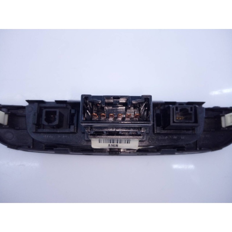 Recambio de warning para hyundai ix35 comfort 2wd referencia OEM IAM 937902S000BLH  E3-A3-34-4